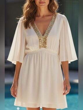 Faith & Zoe - NWOT, Ivory Colored Blouse, Bottom Half Lined, Gold Neck Trim,